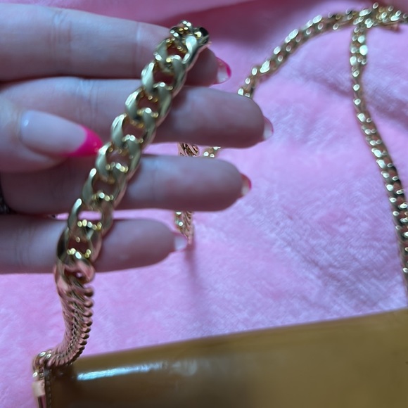 CHANEL WOC Camel Wallet on a Chain RARE Unicorn color - Picture 11 of 17